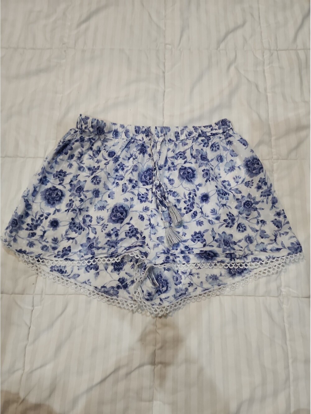 Haute hippie Style Blanco Con Flores Azul Con encaje Sz S INDIA